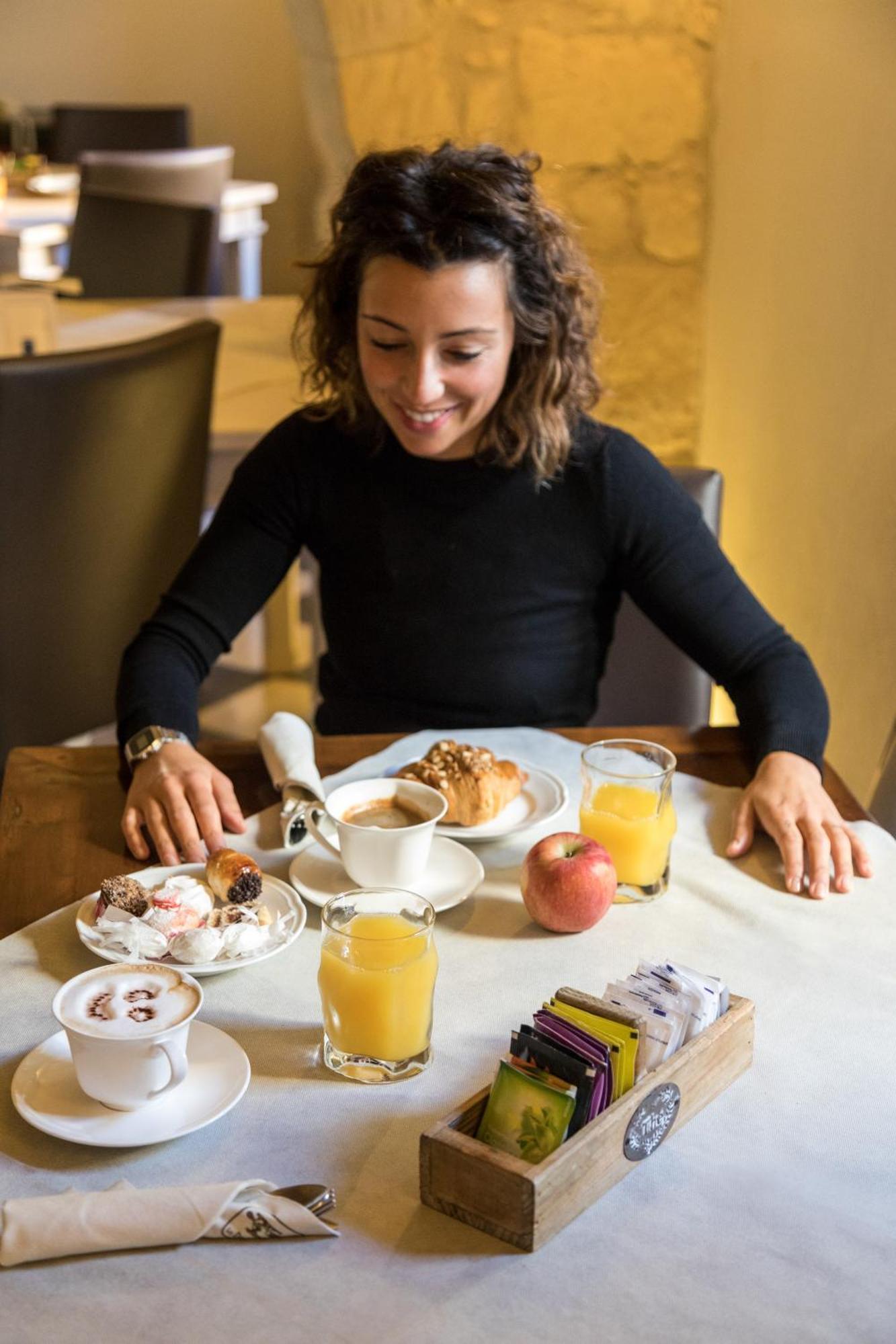 Il Cortiletto Hotel Maison Tresnuraghes Zewnętrze zdjęcie