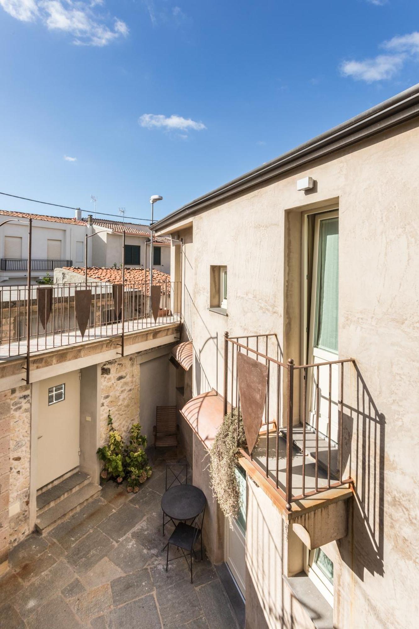Il Cortiletto Hotel Maison Tresnuraghes Zewnętrze zdjęcie